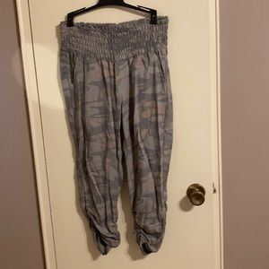 Jogger crop pants